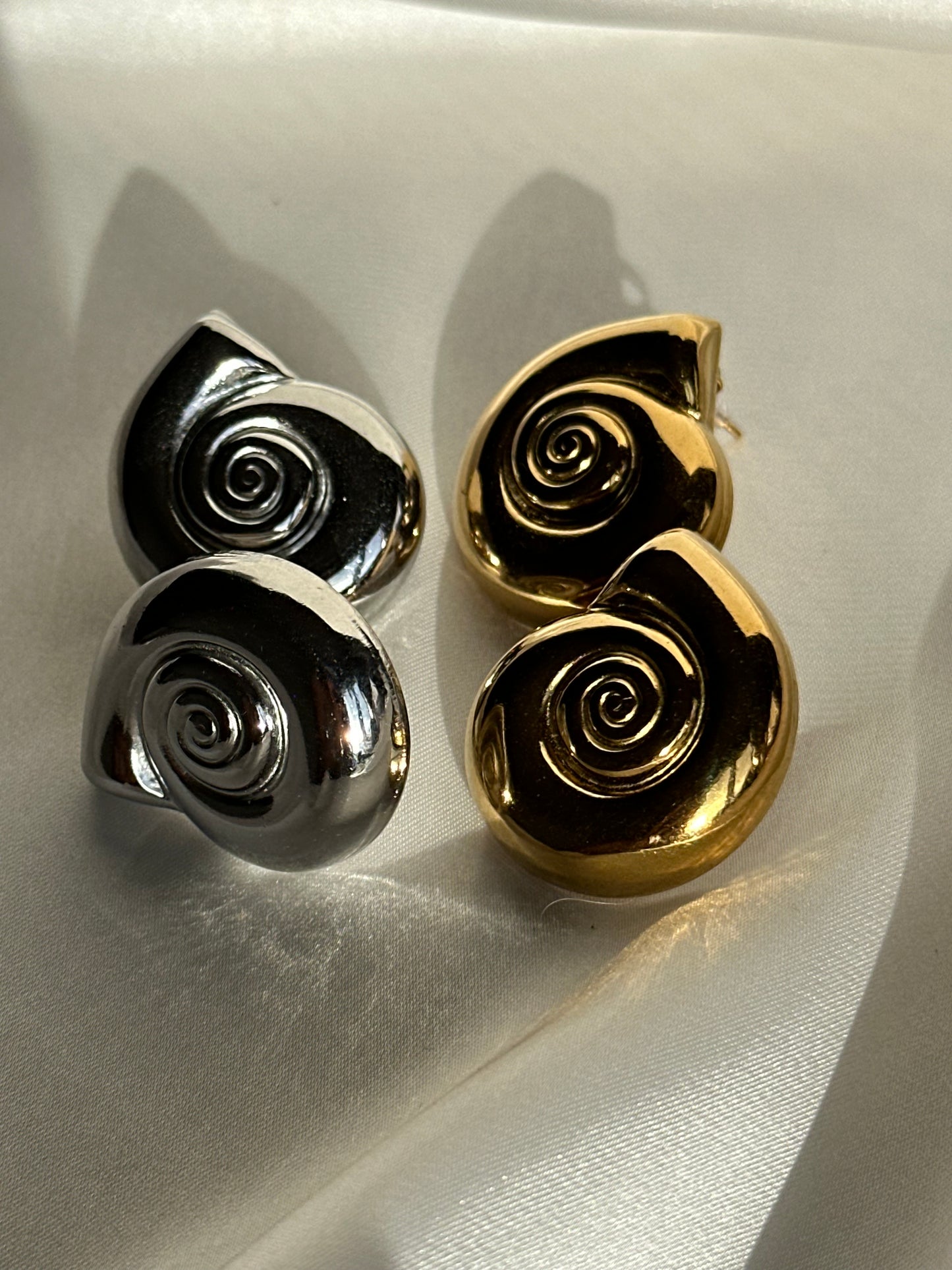 PENDIENTES CARACOLA