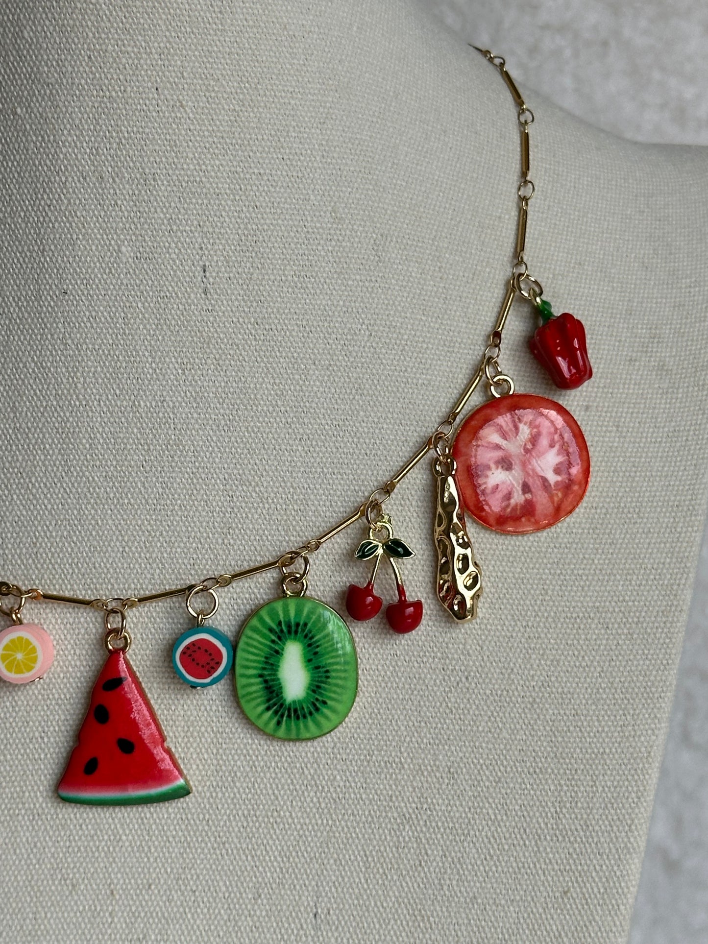 COLLAR CADENA FRUTAS