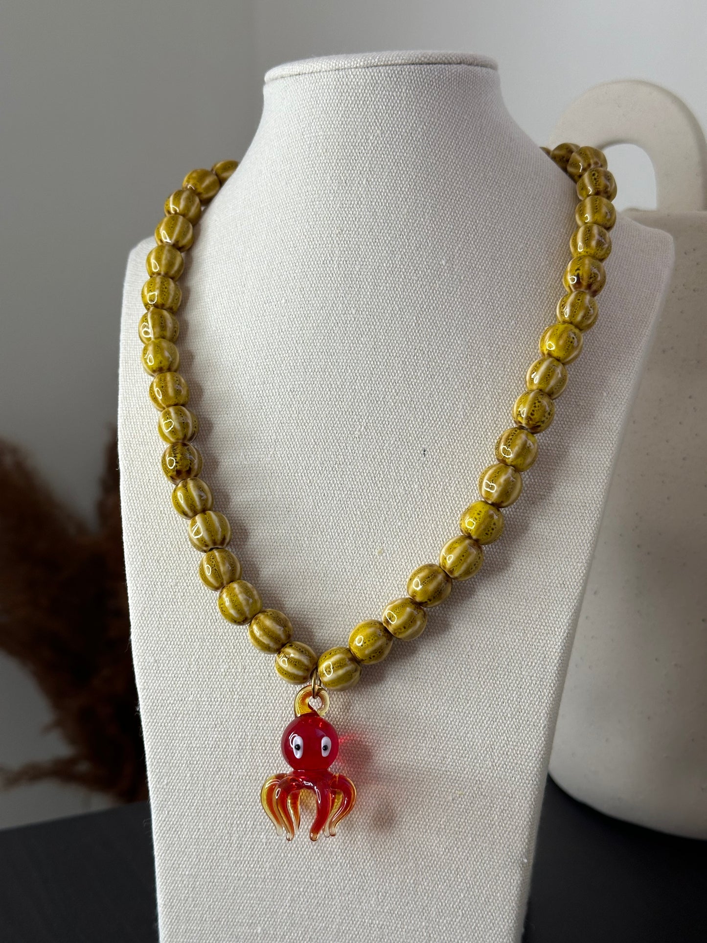 COLLAR PULPO ROJO (PREVENTA)