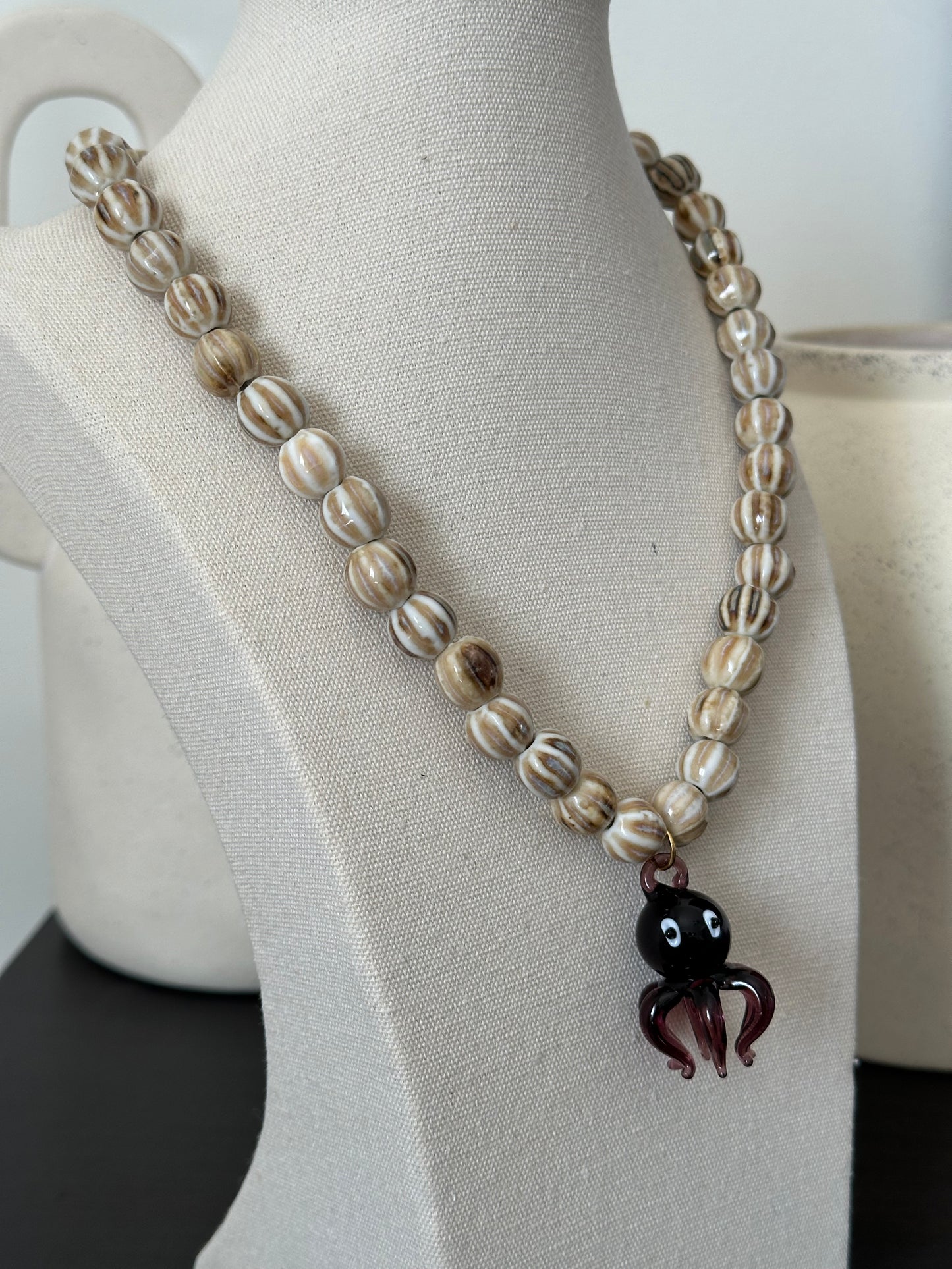 COLLAR PULPO MORADO (PREVENTA)