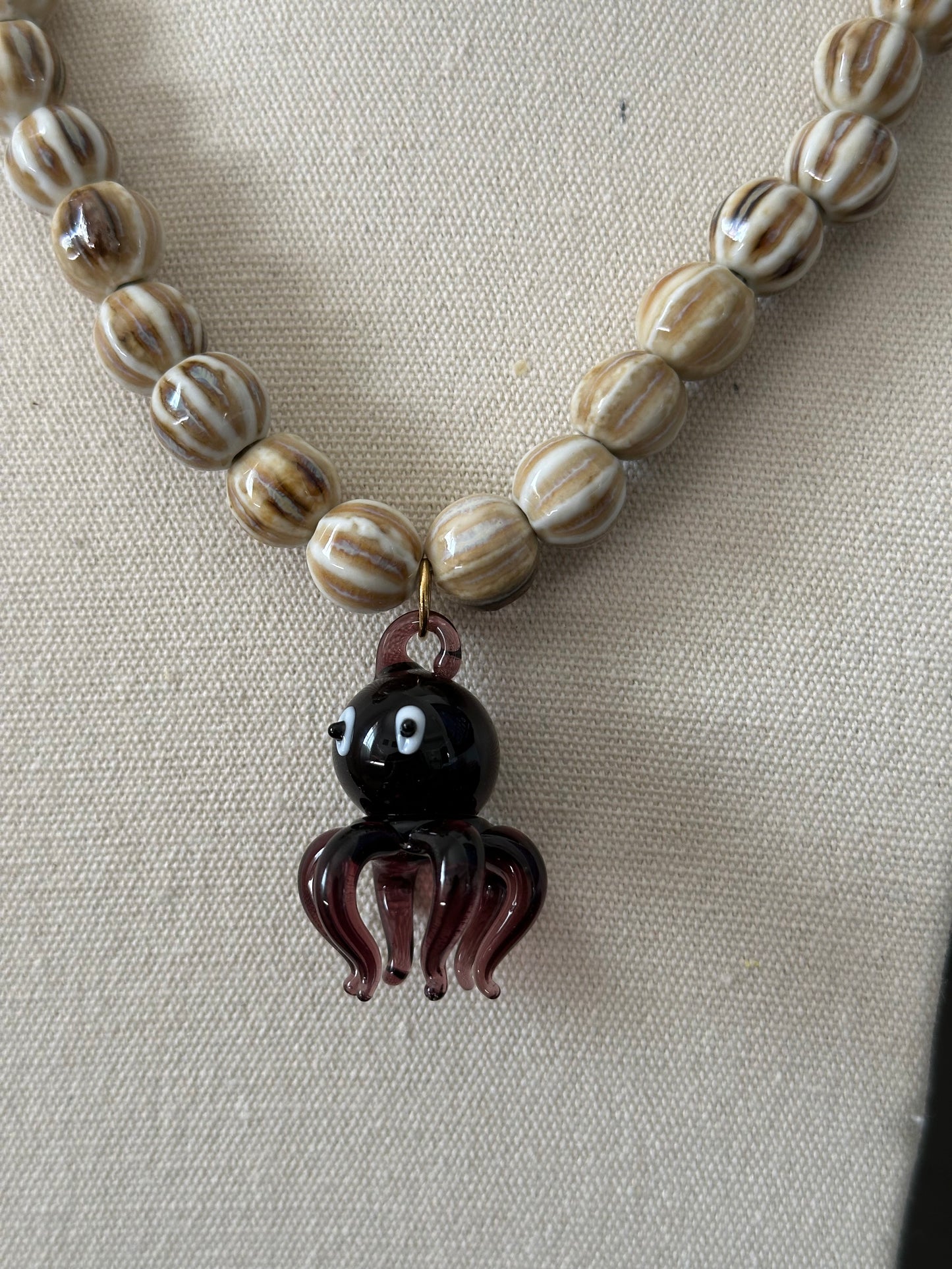 COLLAR PULPO MORADO (PREVENTA)