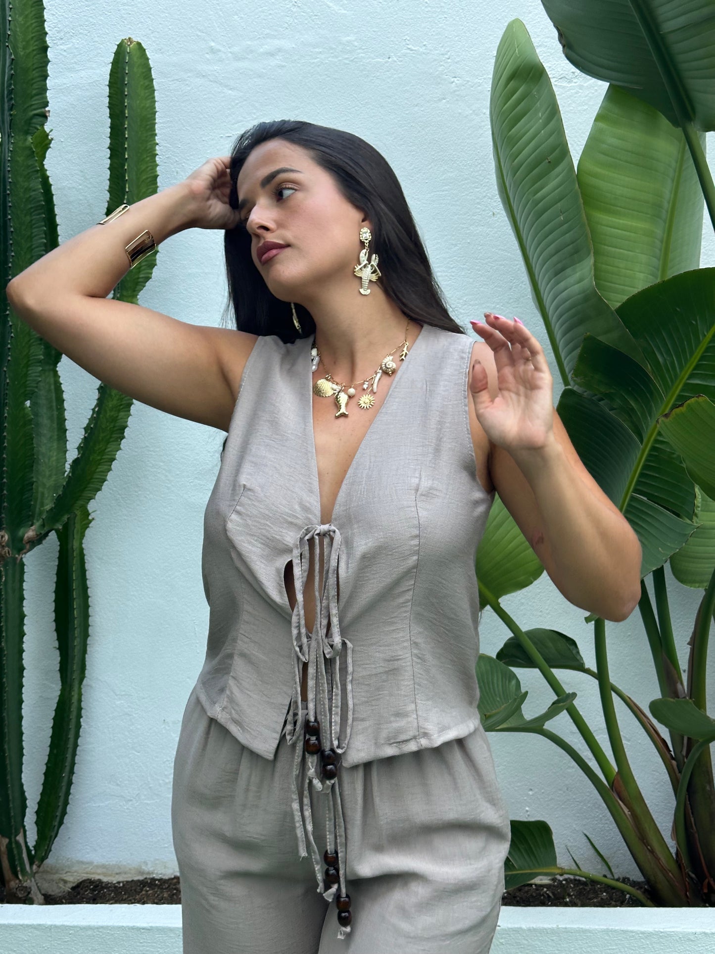 CONJUNTO CHALECO ABALORIOS MADERA