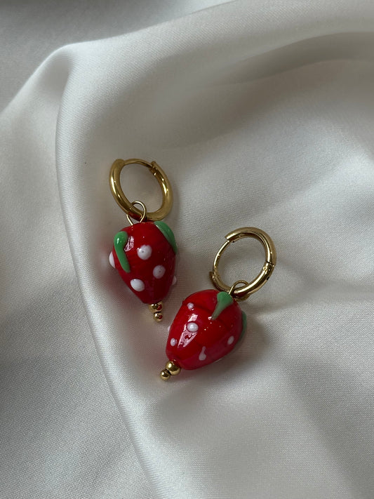 PENDIENTES FRESAS