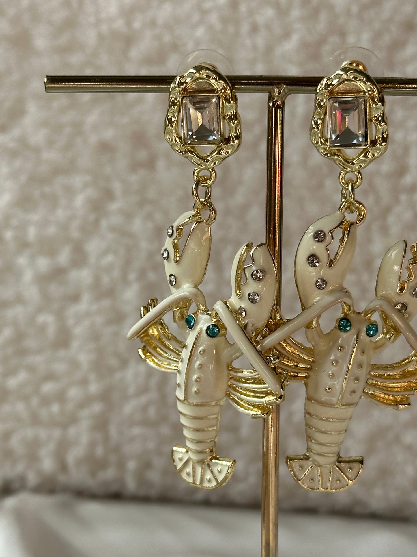 PENDIENTES LANGOSTA BLANCA