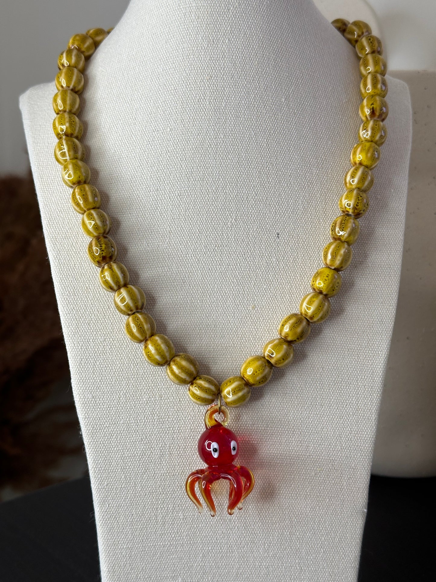 COLLAR PULPO ROJO (PREVENTA)