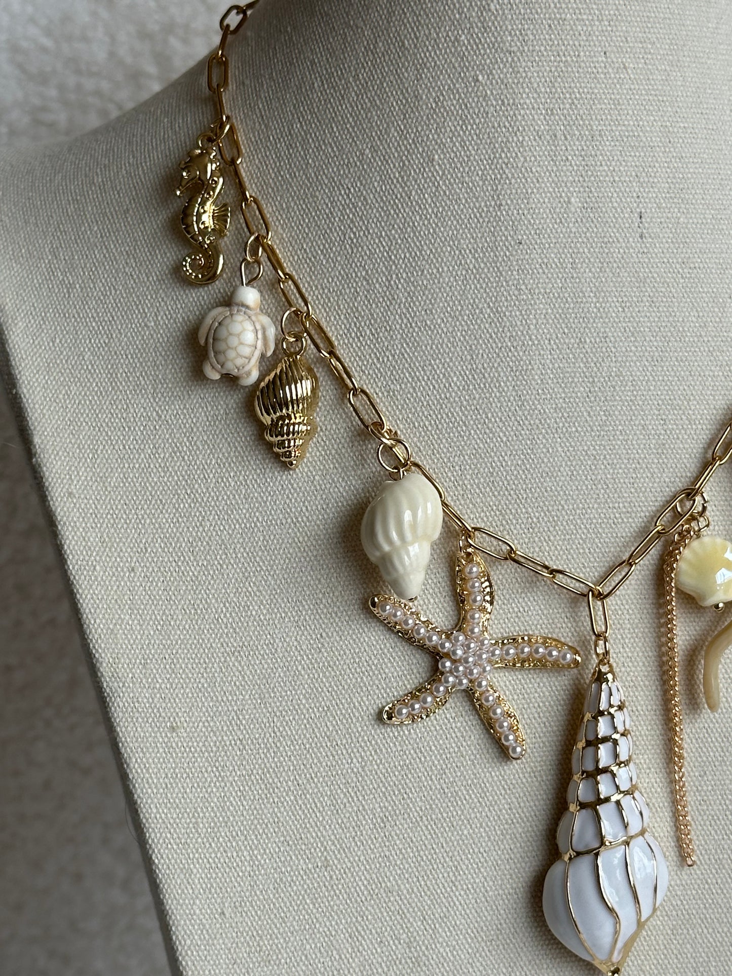 COLLAR CADENA CHARMS