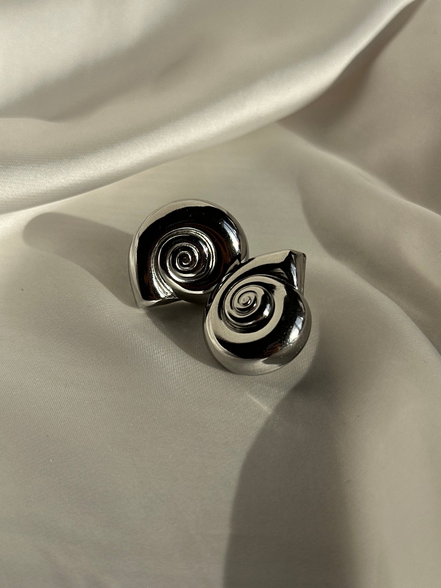 PENDIENTES CARACOLA