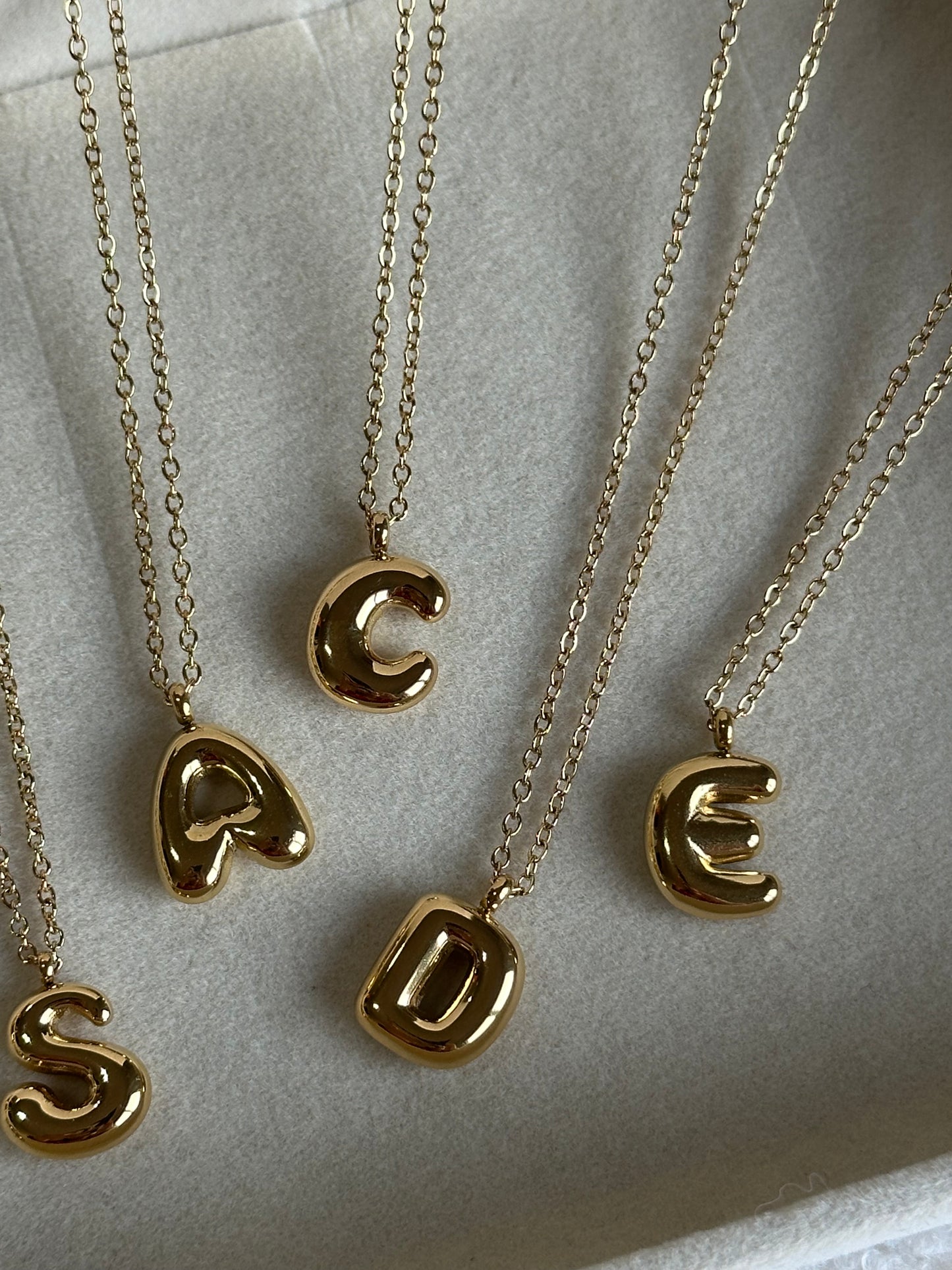 COLGANTE BUBBLE LETTER