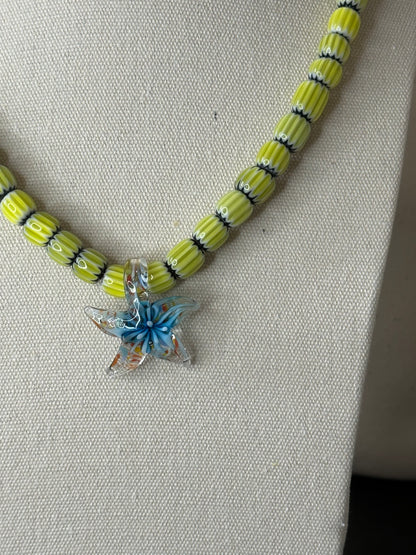COLLAR AMARILLO ESTRELLA (PREVENTA)