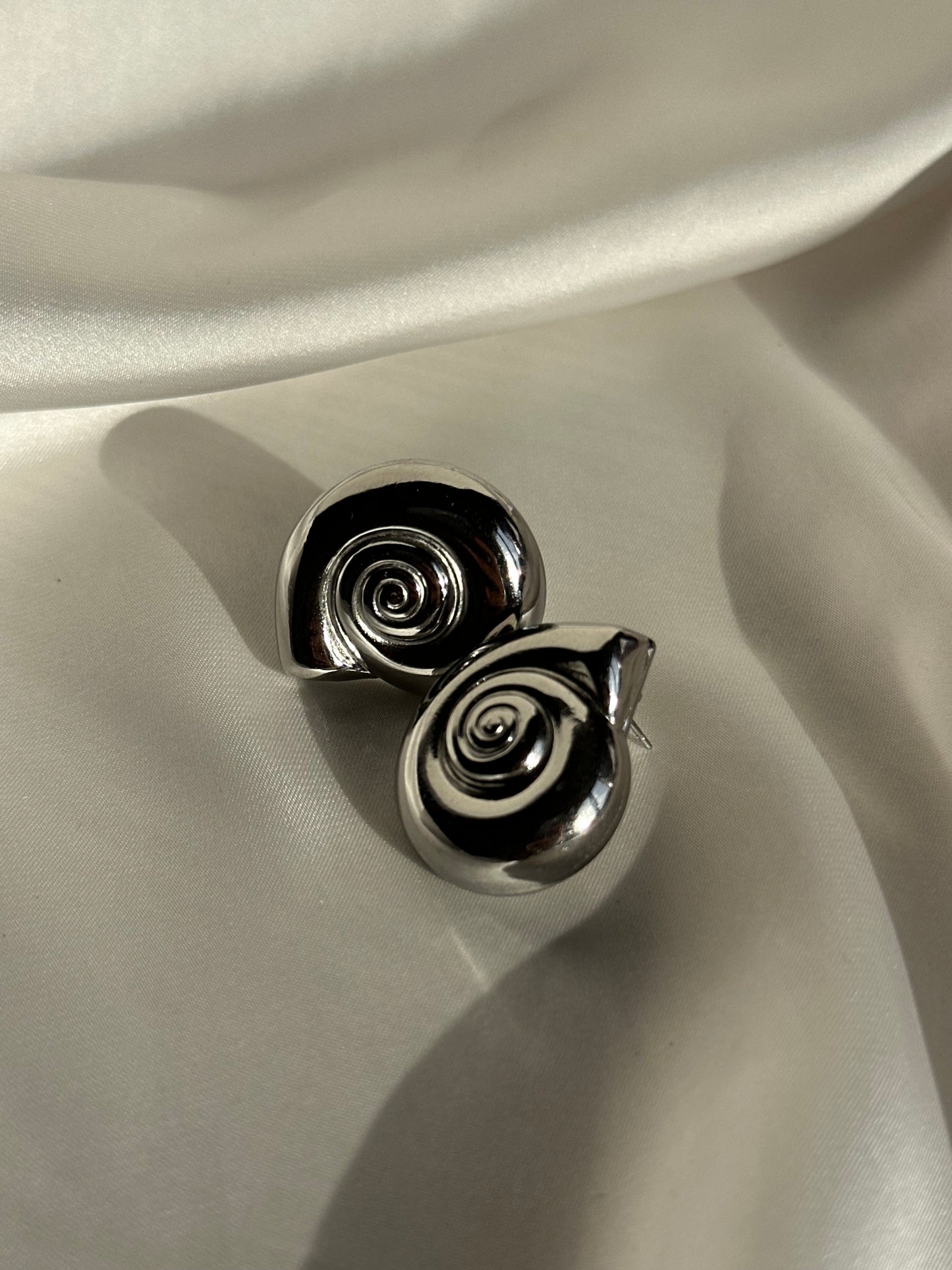 PENDIENTES CARACOLA