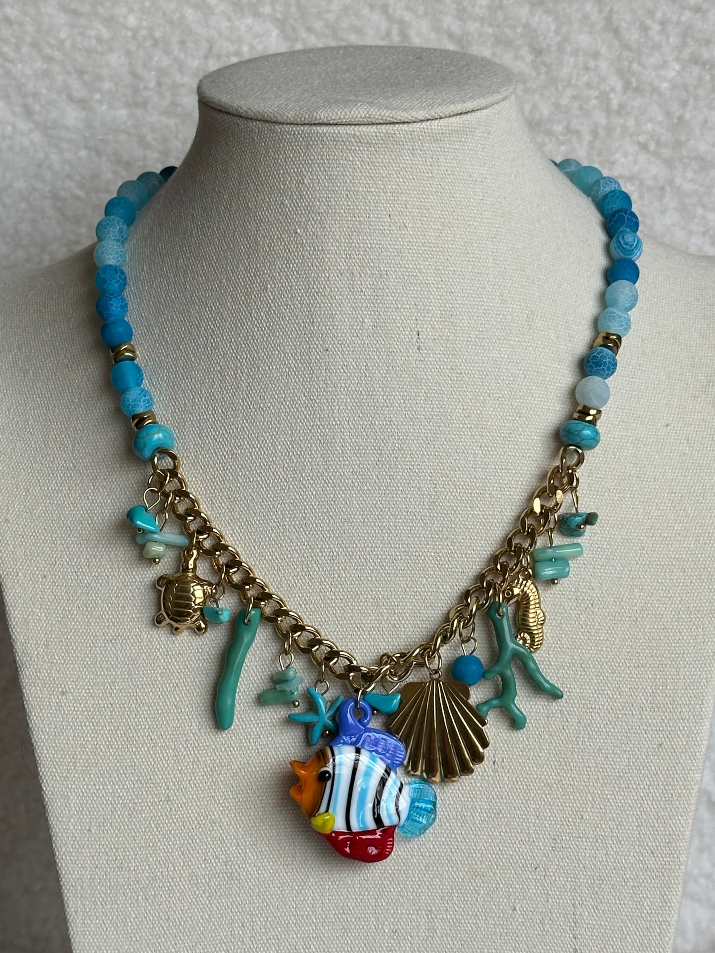COLLAR AZUL PEZ