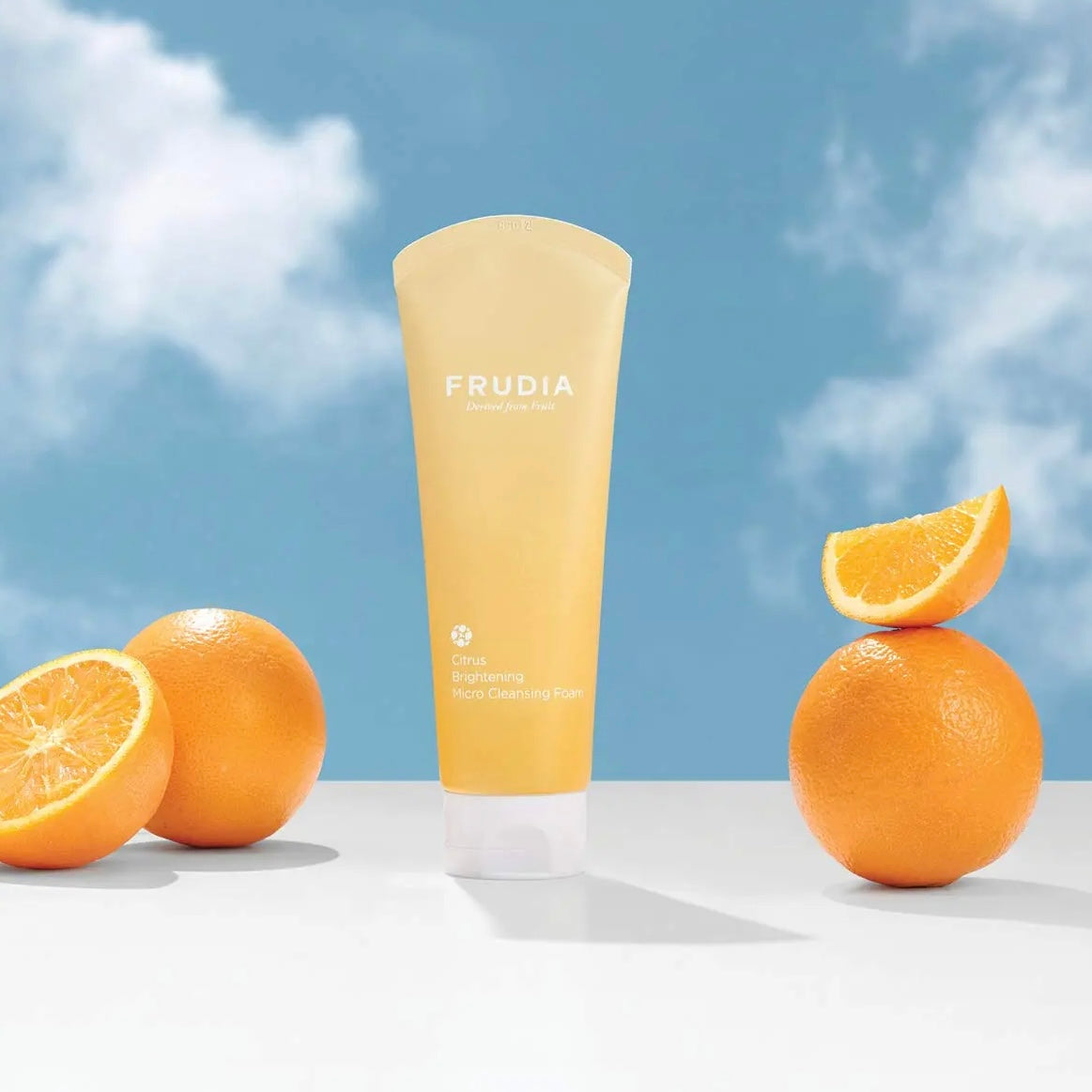 FRUDIA CITRUS BRIGHTENING MICRO CLEANSING FOAM