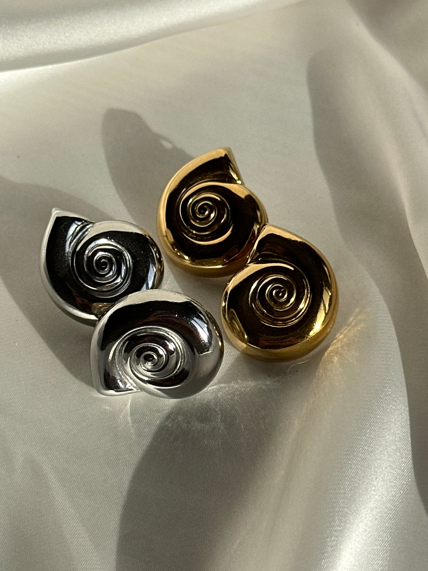 PENDIENTES CARACOLA