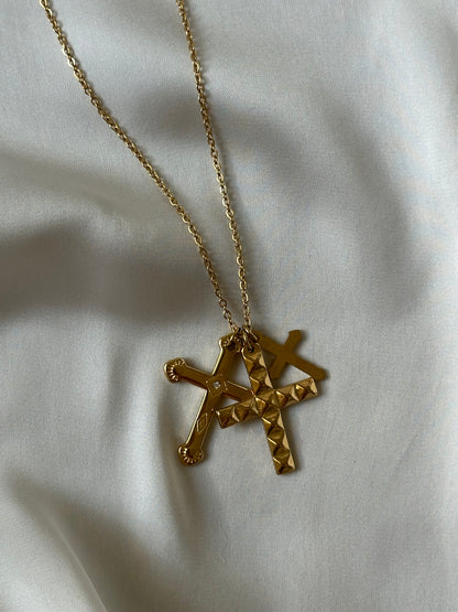 COLGANTE CRUCES