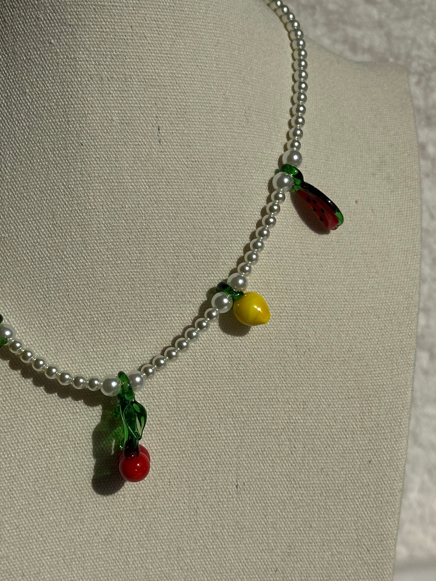 COLLAR PERLAS FRUTAS