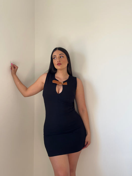 VESTIDO MINI HEBILLA