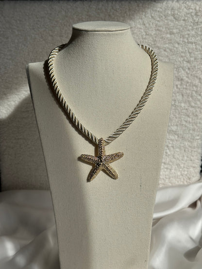 COLLAR CORDÓN ESTRELLA