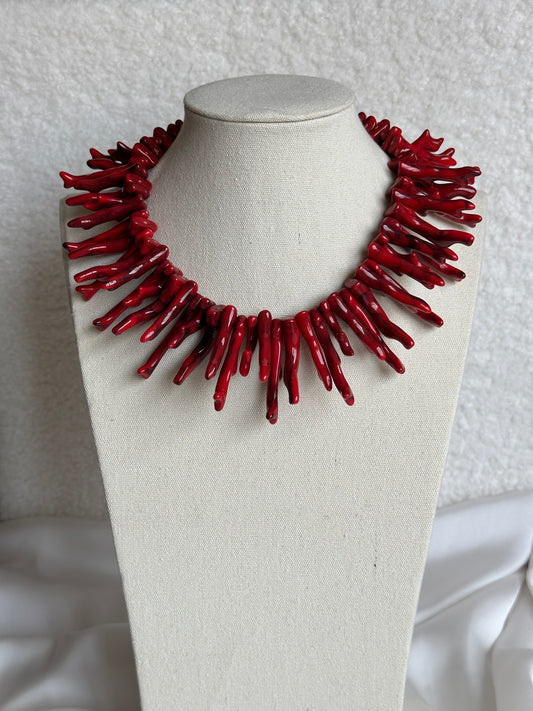 COLLAR CORAL ROJO