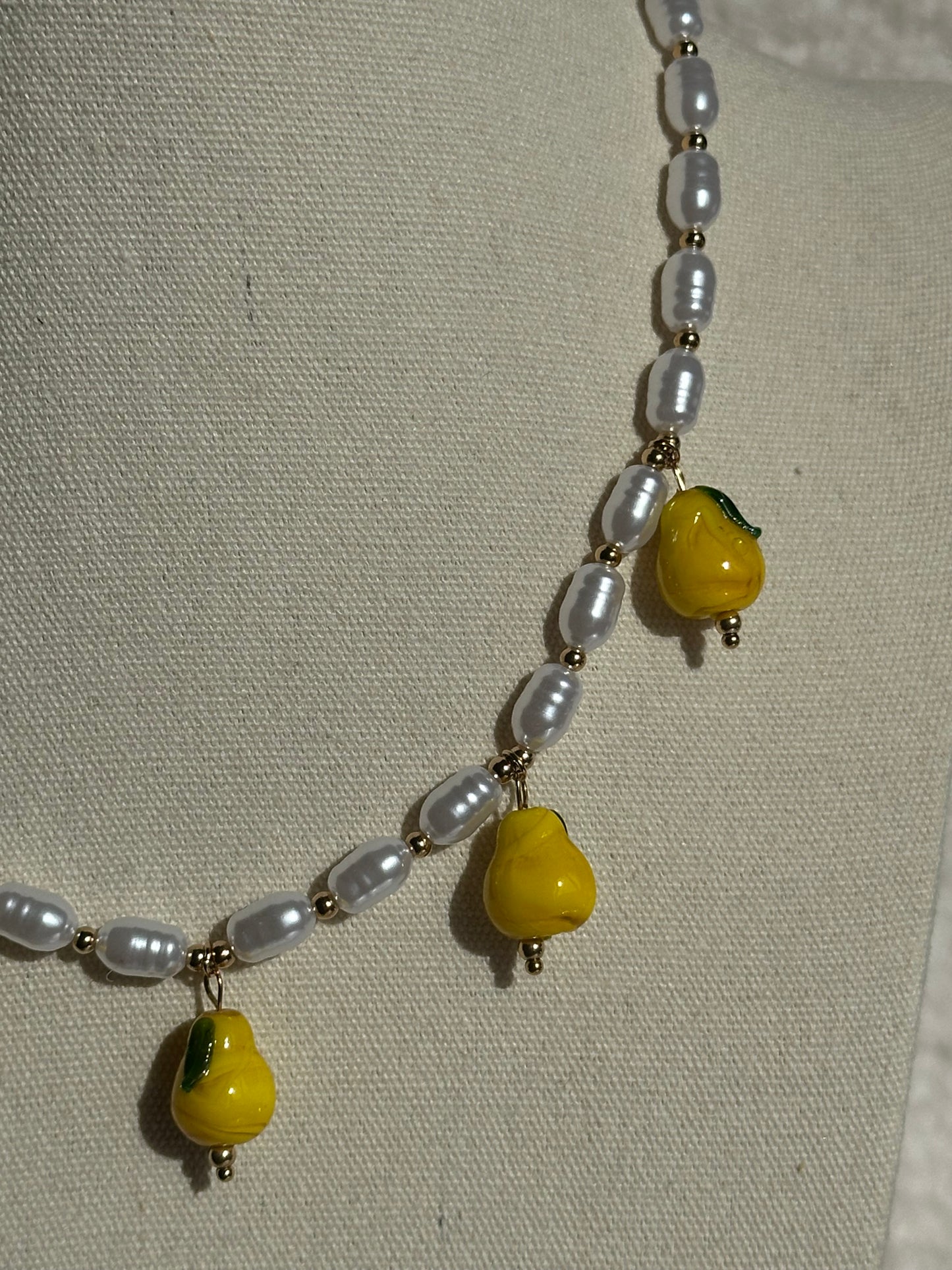COLLAR PERLAS LIMONES