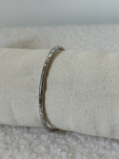 BRAZALETE RÍGIDO GRABADO