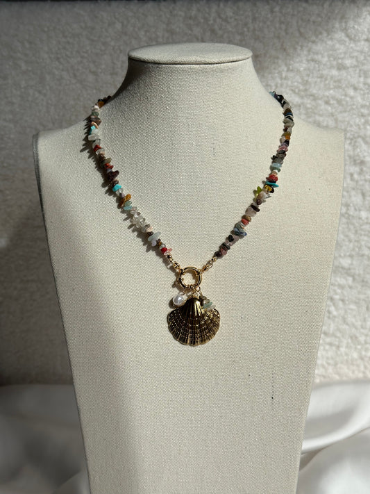 COLLAR PIEDRA COLORES CONCHA