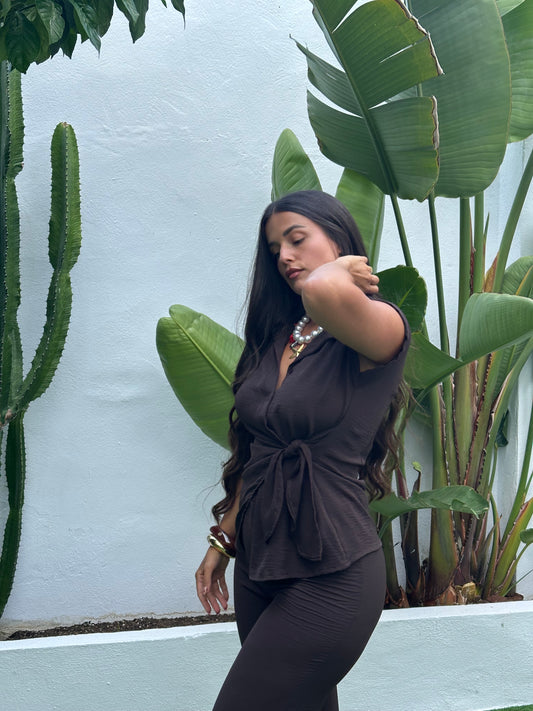 CONJUNTO BLUSA ANUDADA