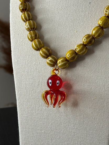 COLLAR PULPO ROJO (PREVENTA)