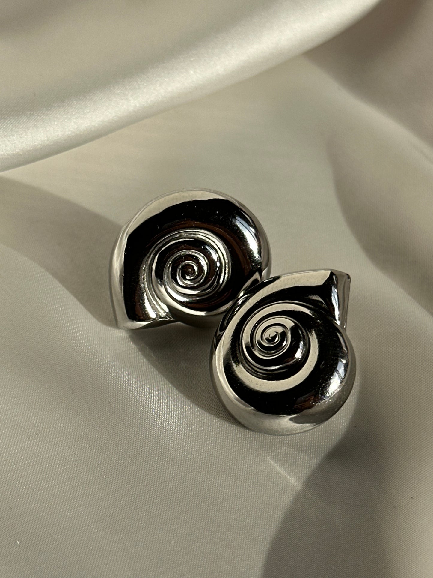 PENDIENTES CARACOLA