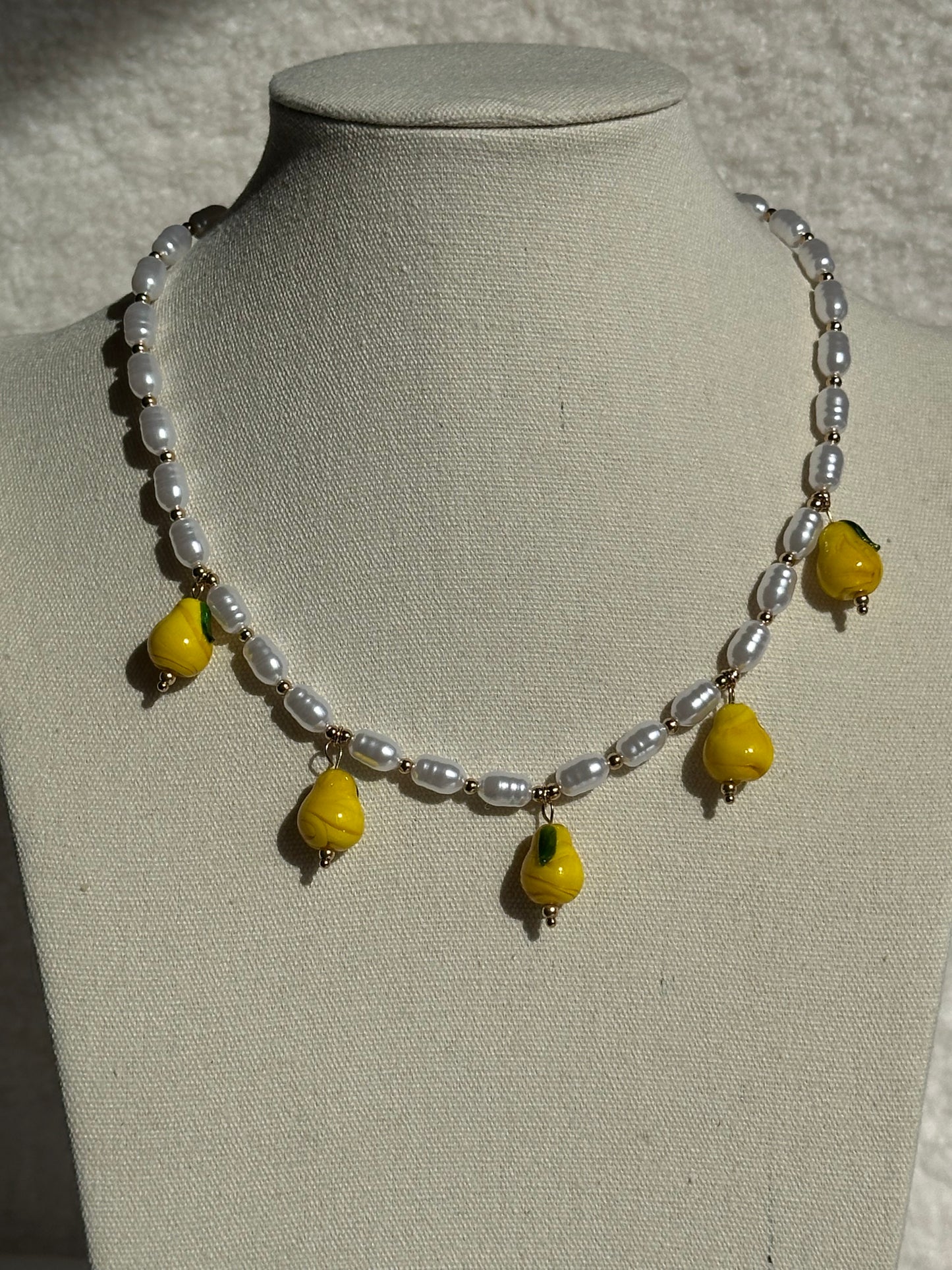 COLLAR PERLAS LIMONES