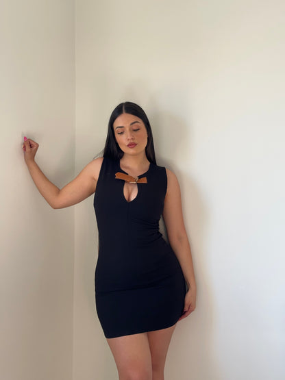 VESTIDO MINI HEBILLA