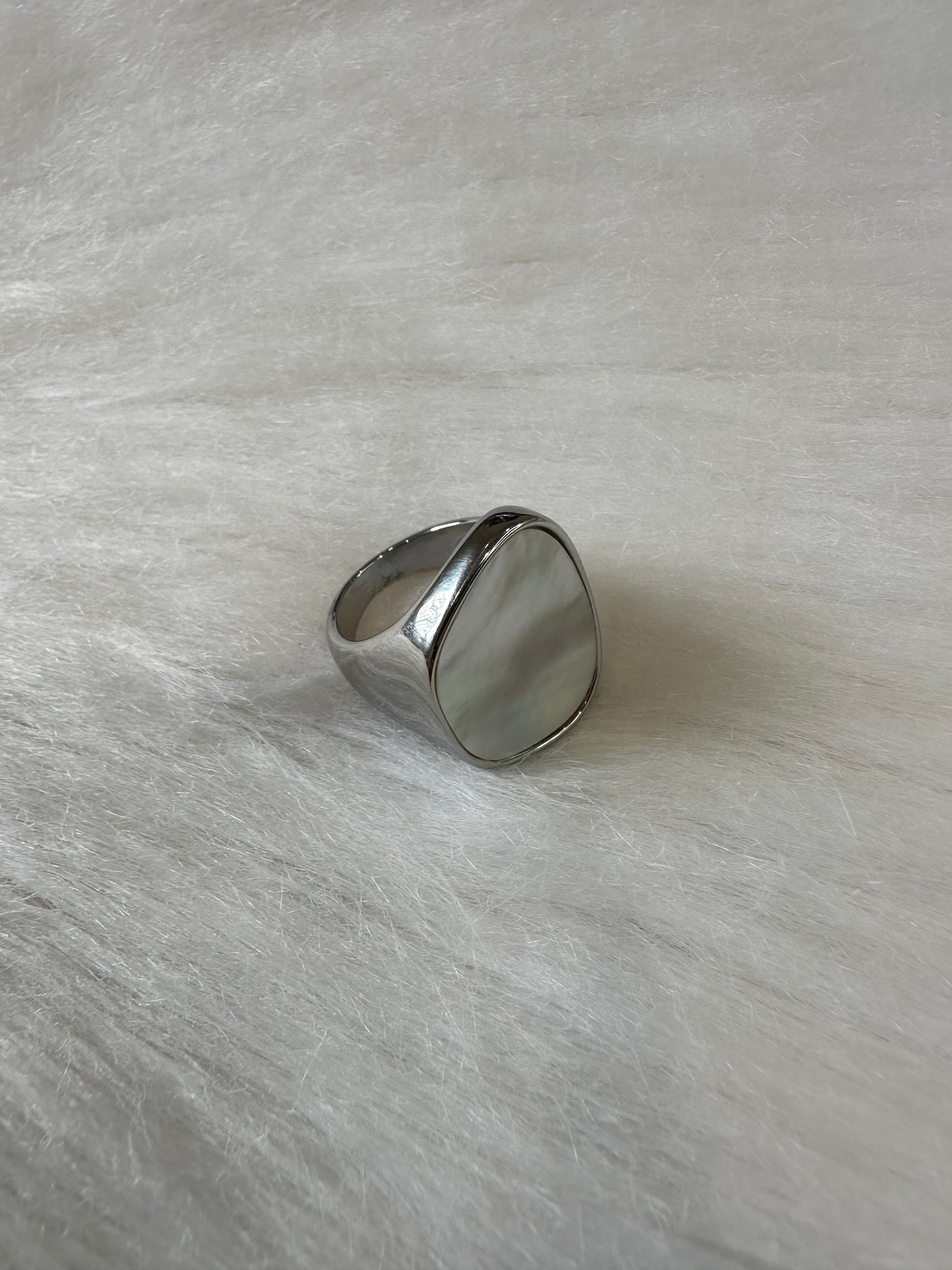 ANILLO PIEDRA NACARADA