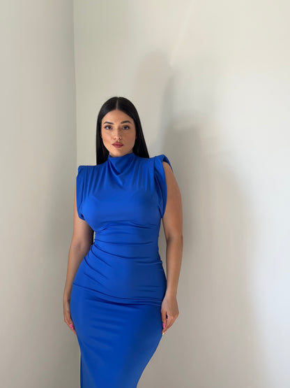 VESTIDO MIDI HOMBRERAS