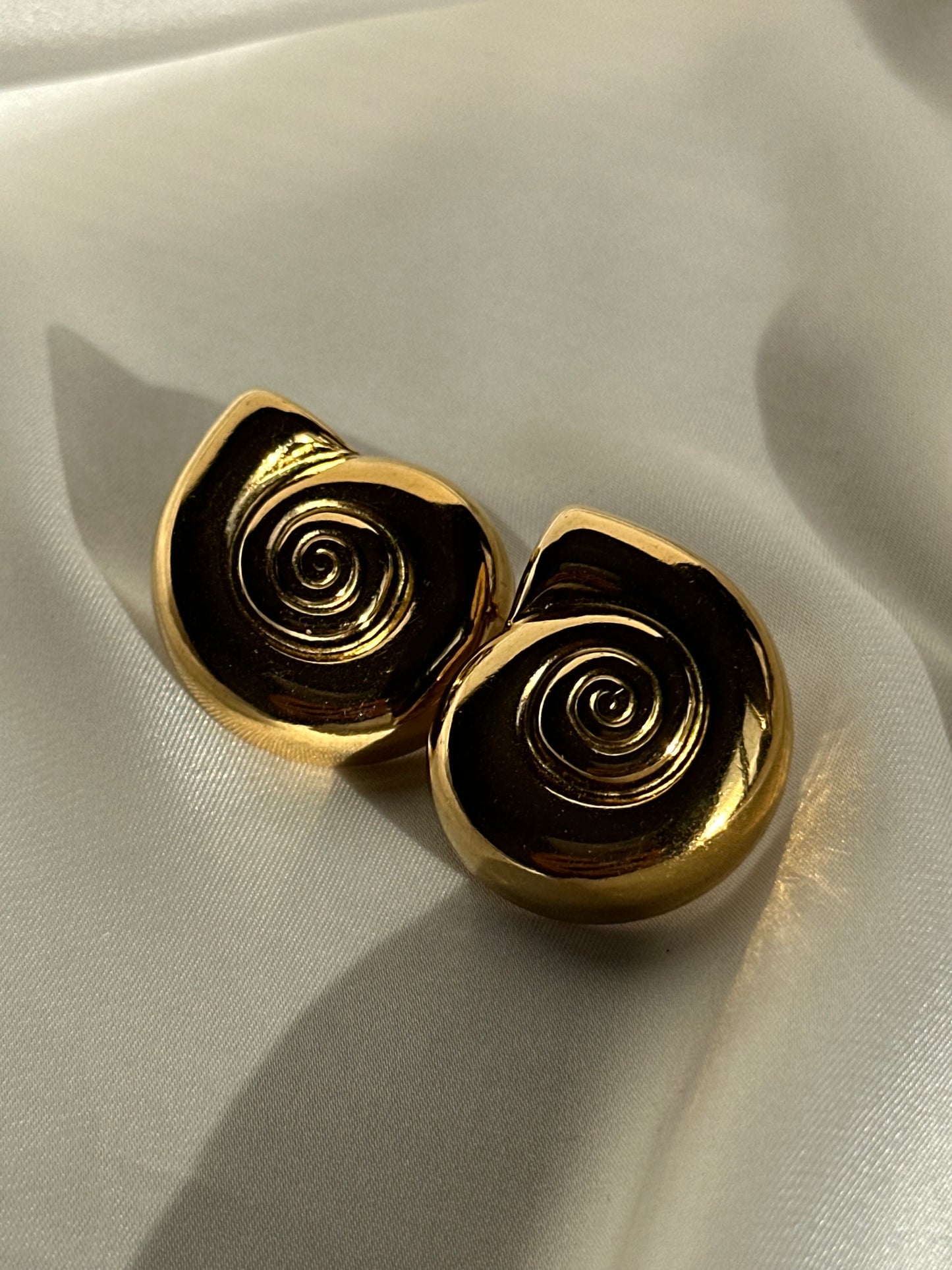 PENDIENTES CARACOLA