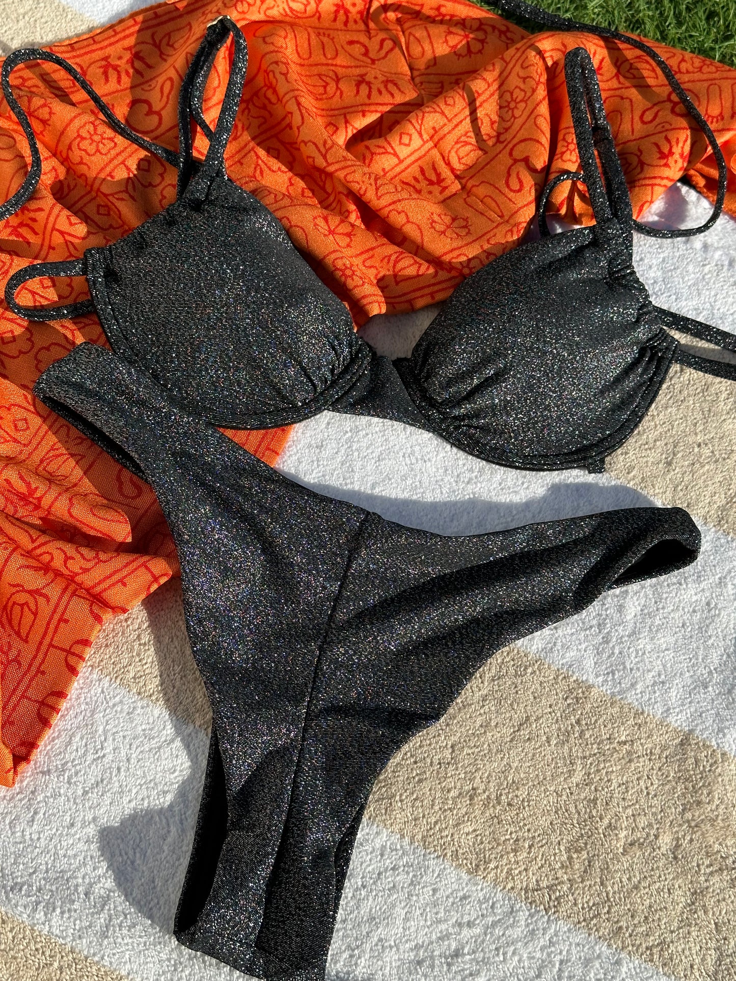 BRAGUITA BIKINI BRILLOS