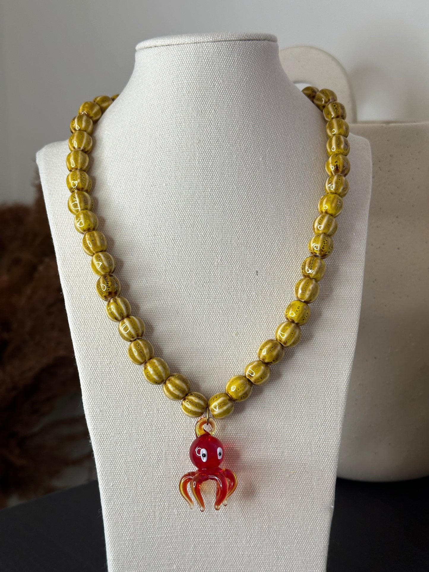 COLLAR PULPO ROJO (PREVENTA)