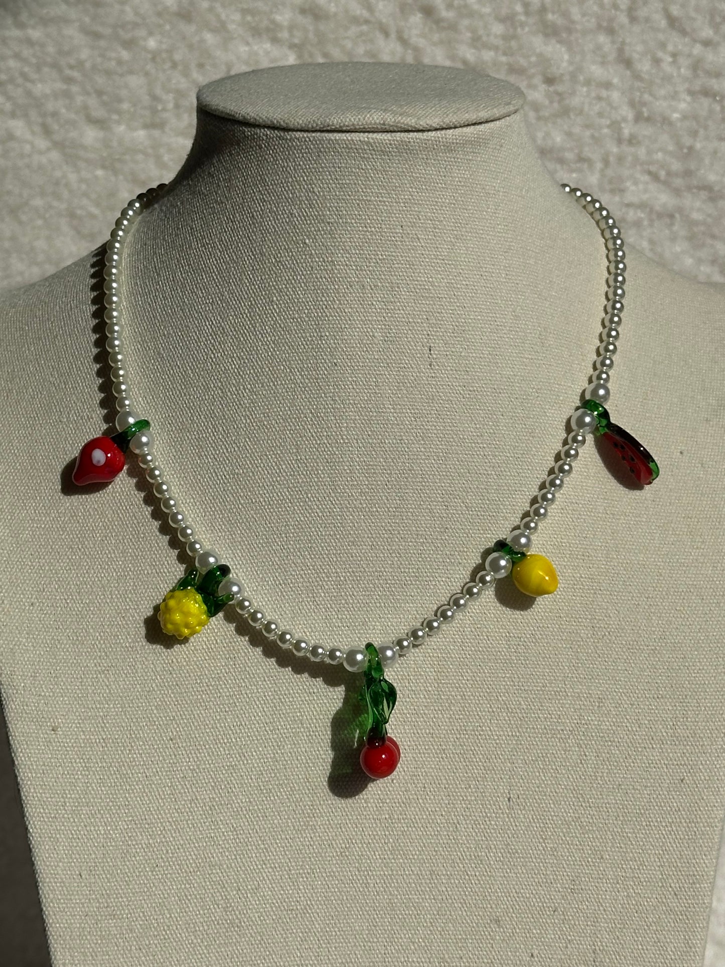 COLLAR PERLAS FRUTAS